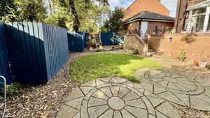 Photo 18- click for photo gallery